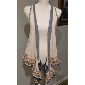 XXI Cream Lace Trim Floral Ruffle Hem‎ Cardigan Vest Womens Sz S Cozy Cottage